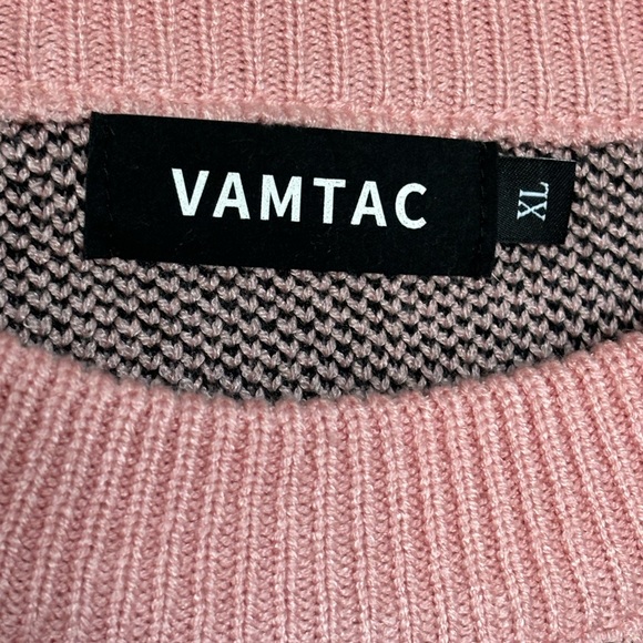 Pink Men’s Dinosaur Sweater NWOT - Picture 7 of 7